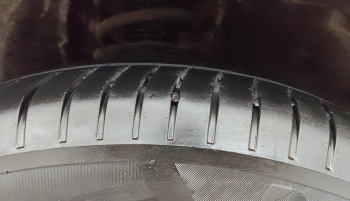 2019 Volkswagen TIGUAN ALL SPACE 2.0 TSI, Petrol, Automatic, 50,534 km, Right Front Tyre Tread