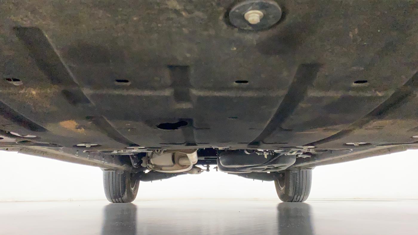 2022 Mahindra XUV700 AX 5 P AT 5 STR, Petrol, Automatic, 3,366 km, Front Underbody