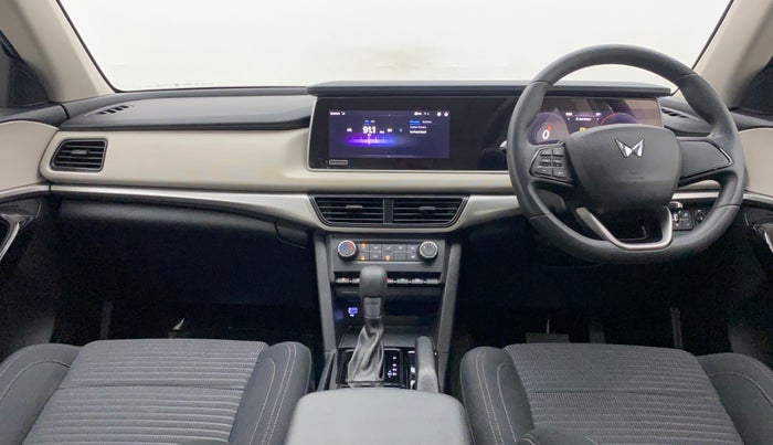 2022 Mahindra XUV700 AX 5 P AT 5 STR, Petrol, Automatic, 3,366 km, Dashboard