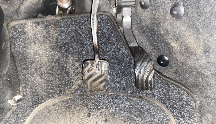 2022 Renault TRIBER RXZ AMT, Petrol, Automatic, 41,145 km, Pedals