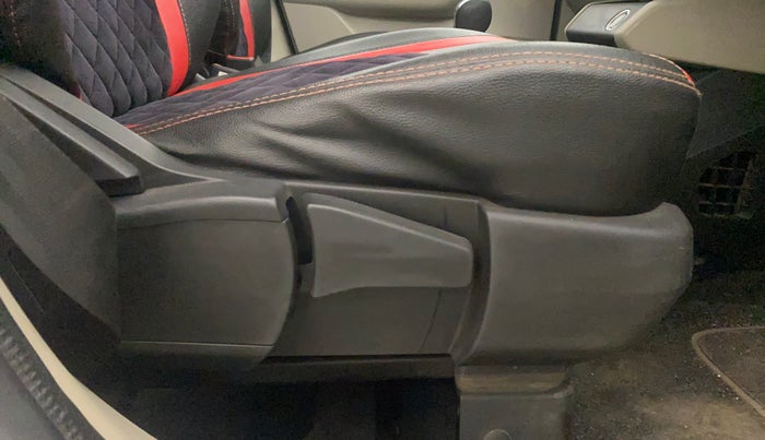 2022 Renault TRIBER RXZ AMT, Petrol, Automatic, 41,145 km, Driver Side Adjustment Panel