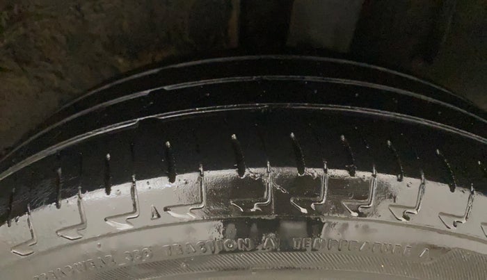 2022 Renault TRIBER RXZ AMT, Petrol, Automatic, 41,145 km, Left Rear Tyre Tread