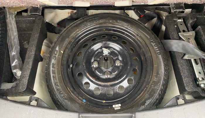 2015 Maruti Wagon R 1.0 VXI, Petrol, Manual, 35,893 km, Spare Tyre