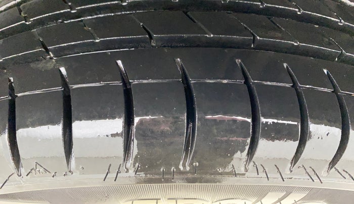 2015 Maruti Wagon R 1.0 VXI, Petrol, Manual, 35,893 km, Left Rear Tyre Tread