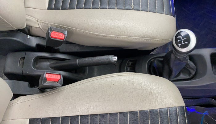 2015 Maruti Wagon R 1.0 VXI, Petrol, Manual, 35,893 km, Gear Lever