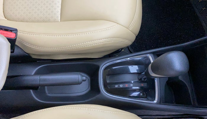 2023 Honda Amaze 1.2L I-VTEC VX CVT, Petrol, Automatic, 29,493 km, Gear Lever