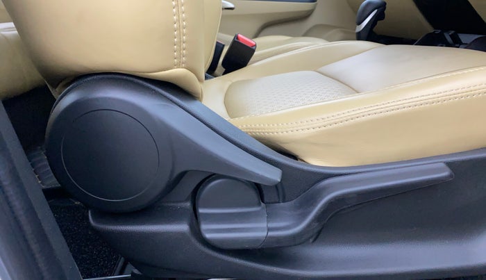 2023 Honda Amaze 1.2L I-VTEC VX CVT, Petrol, Automatic, 29,493 km, Driver Side Adjustment Panel