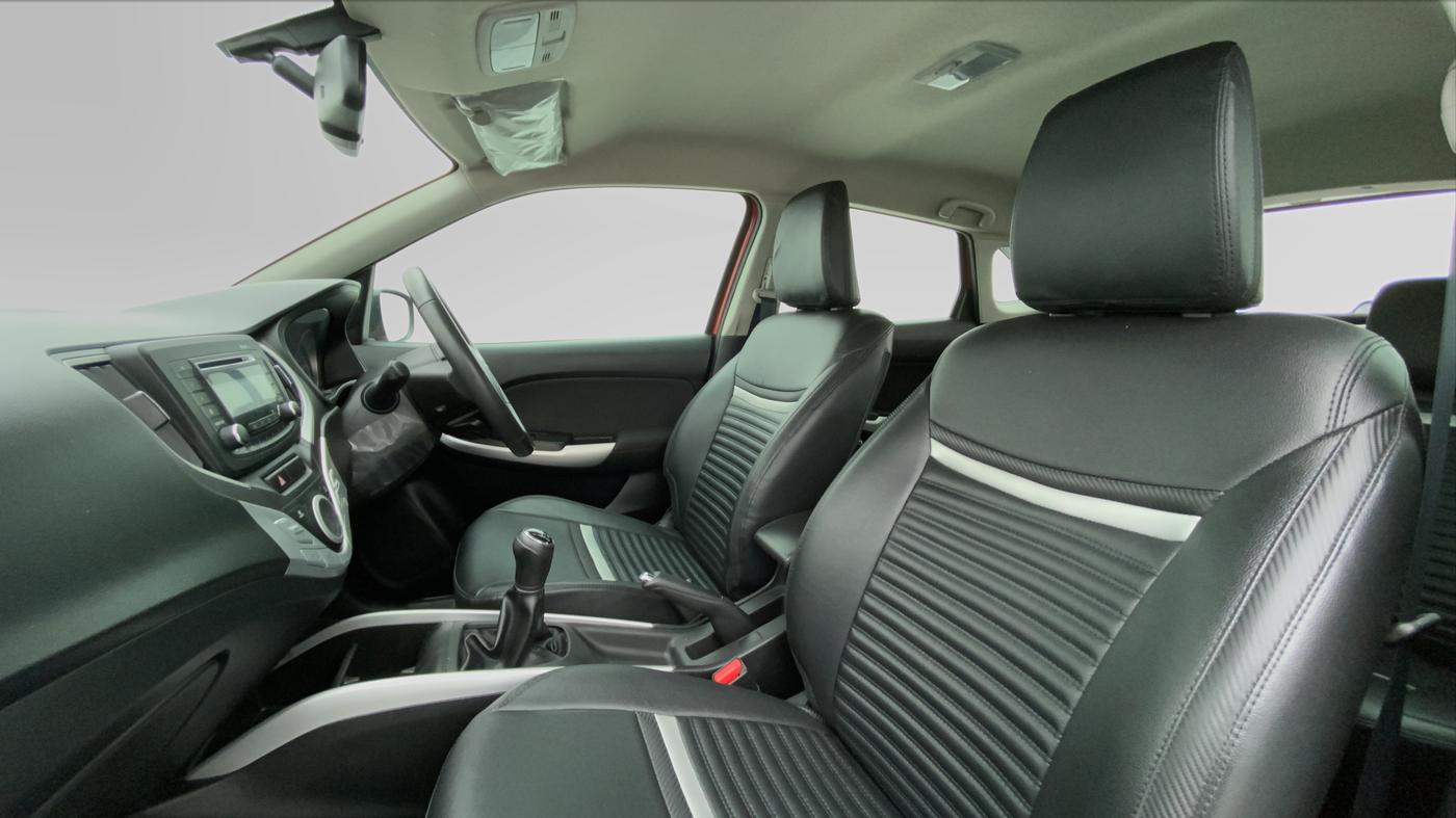 2018 Maruti Baleno ZETA 1.2 K12, Petrol, Manual, 32,801 km, Right Side Front Door Cabin
