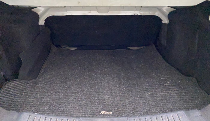 2012 Ford Fiesta TITANIUM DIESEL, Diesel, Manual, 68,356 km, Boot Inside