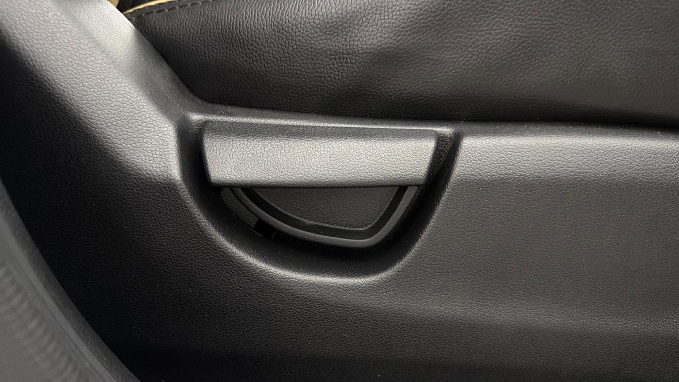 2021 Hyundai NEW SANTRO ERA EXECUTIVE, Petrol, Manual, 19,849 km, Driver Side Adjustment Panel