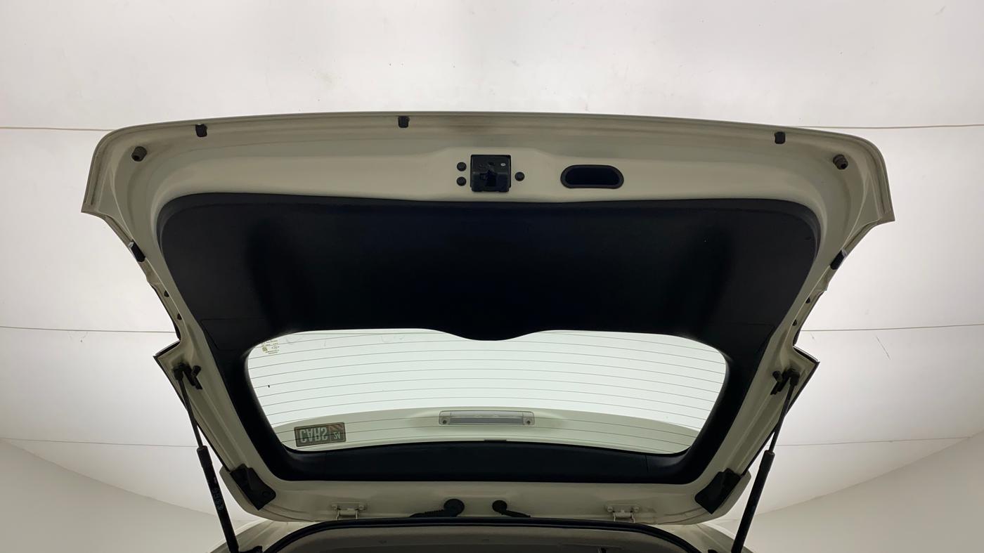 2016 Toyota Innova Crysta 2.7 ZX AT 7 STR, Petrol, Automatic, 40,801 km, Boot Door Open