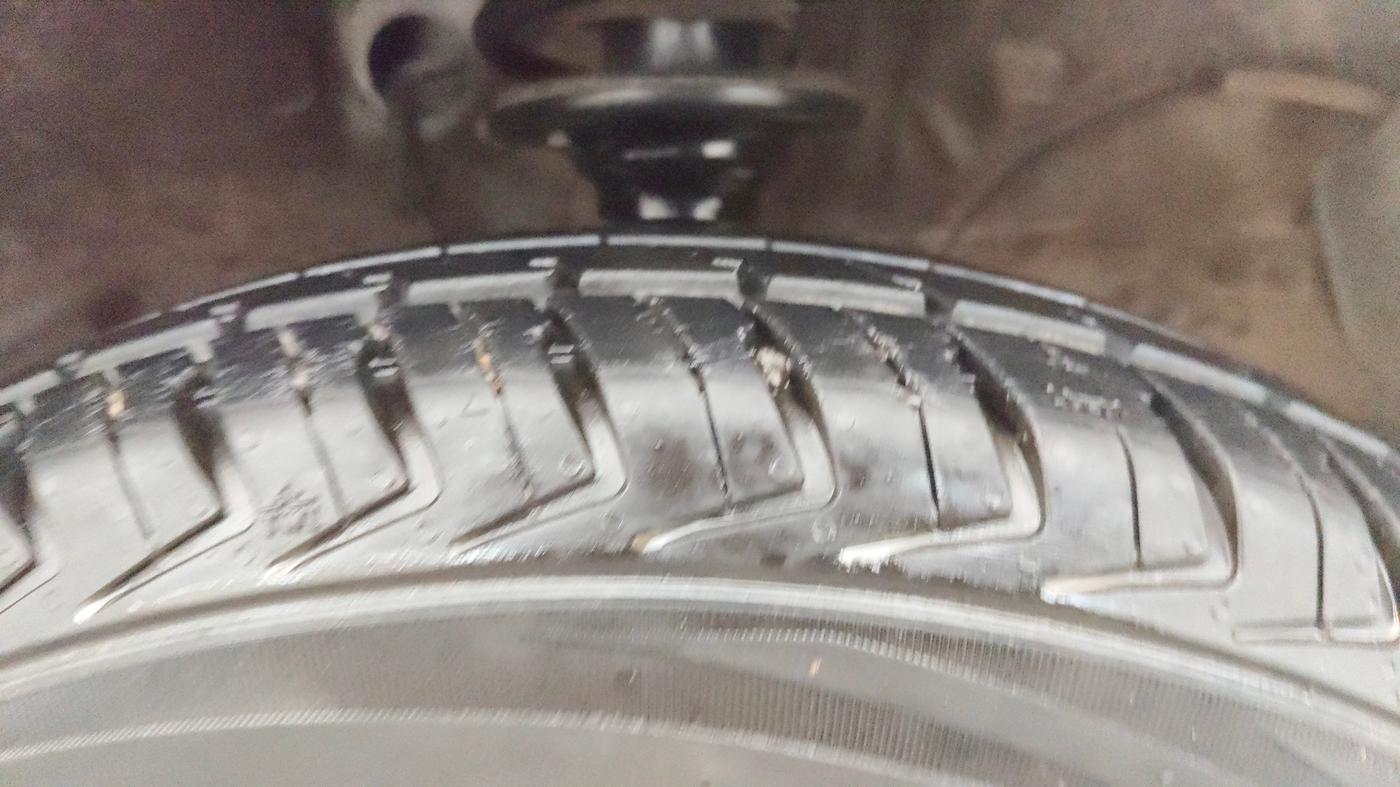 2022 Maruti Alto K10 VXI, Petrol, Manual, 17,295 km, Right Front Tyre Tread