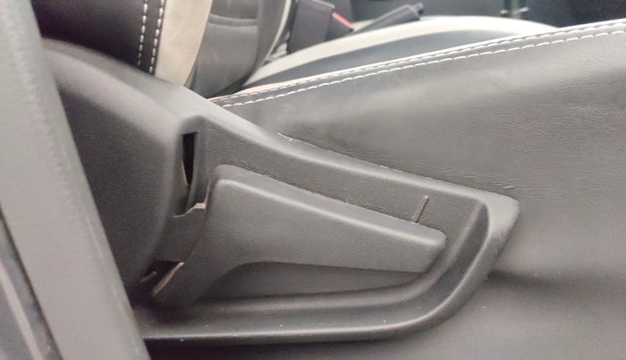 2022 Maruti Alto K10 VXI, Petrol, Manual, 17,295 km, Driver Side Adjustment Panel