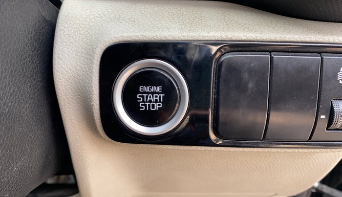 2021 KIA SONET HTX 1.5, Diesel, Manual, 42,963 km, Keyless Start/ Stop Button