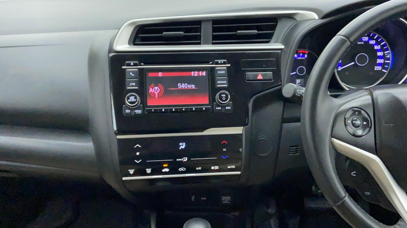 2017 Honda Jazz 1.2 V AT, Petrol, Automatic, 34,460 km, Air Conditioner