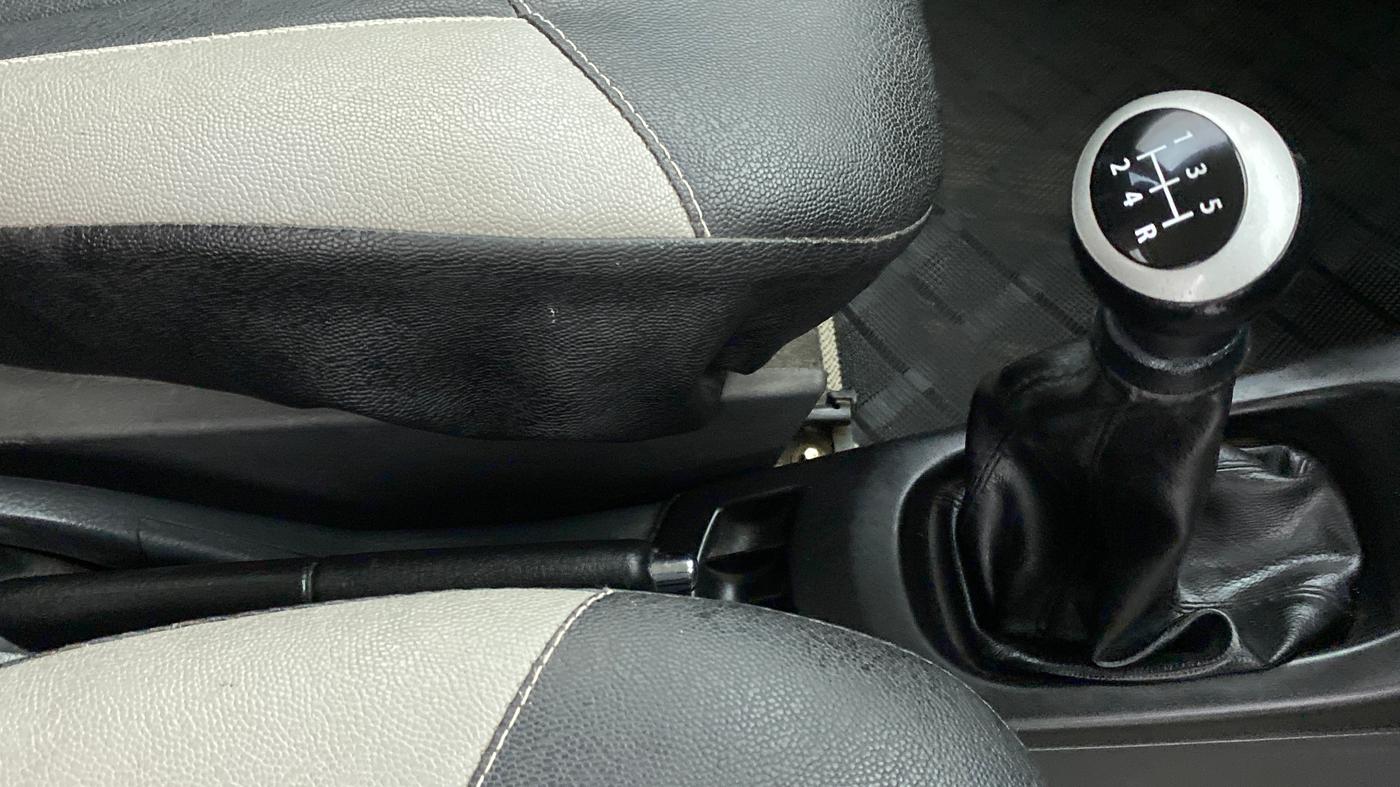 2010 Maruti Wagon R 1.0 VXI, Petrol, Manual, 62,714 km, Gear Lever
