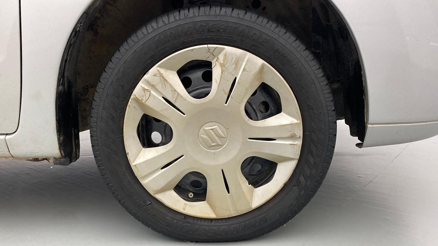 2010 Maruti Wagon R 1.0 VXI, Petrol, Manual, 62,714 km, Right Front Wheel