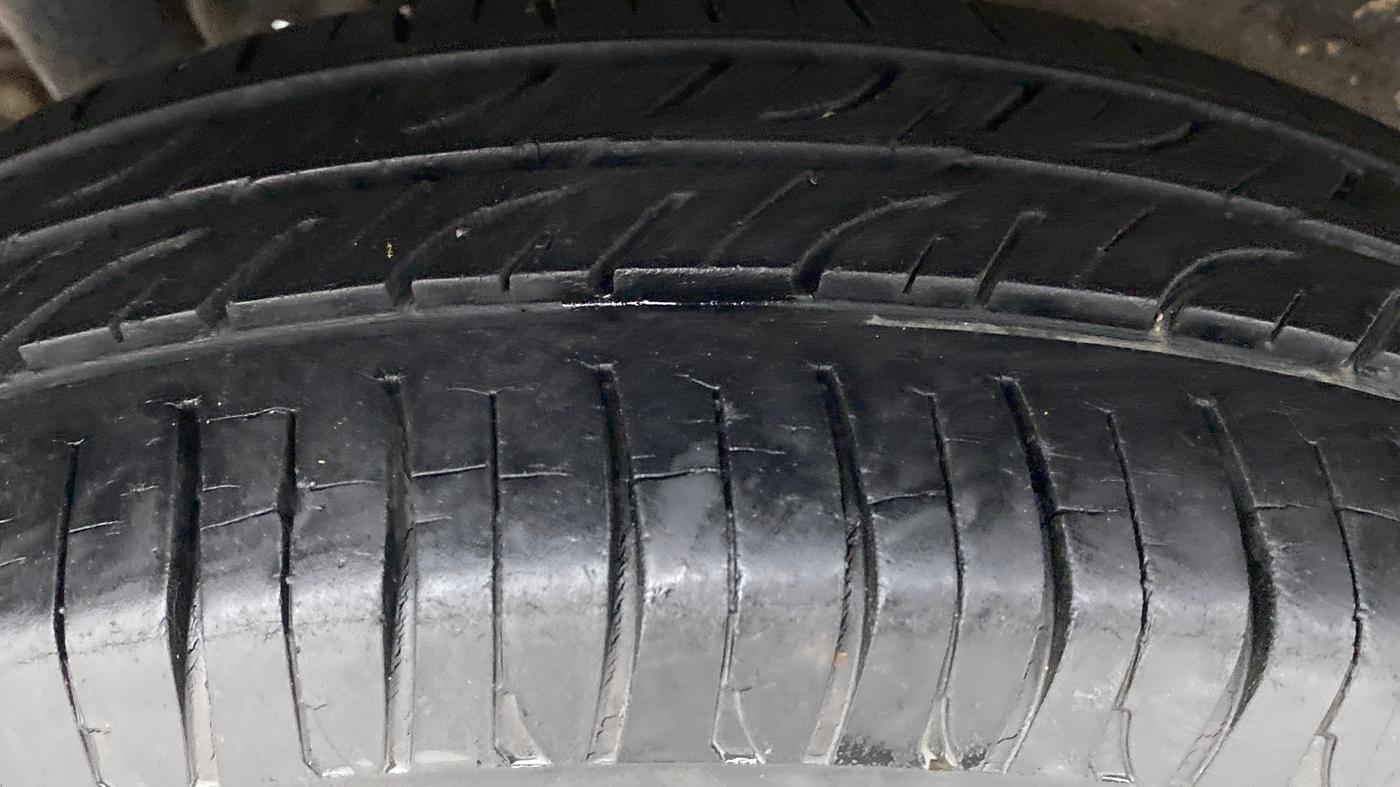 2010 Maruti Wagon R 1.0 VXI, Petrol, Manual, 62,714 km, Right Rear Tyre Tread
