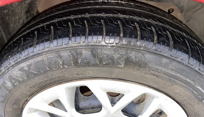 2017 Ford Figo Aspire TREND 1.2 PETROL, Petrol, Manual, 74,864 km, Right Front Tyre Tread