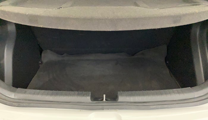 2017 Hyundai Elite i20 SPORTZ 1.2, Petrol, Manual, 44,280 km, Boot Inside