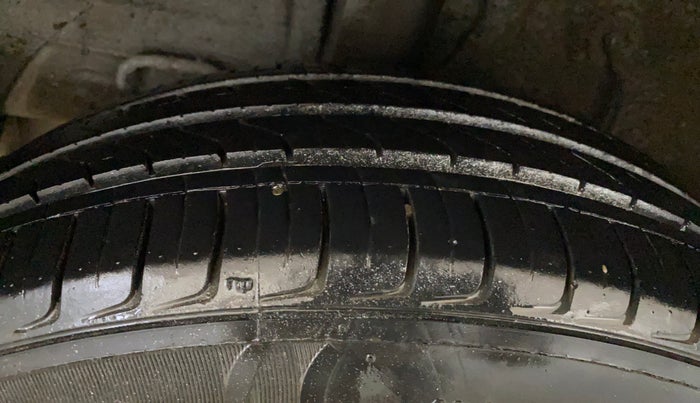 2017 Hyundai Elite i20 SPORTZ 1.2, Petrol, Manual, 44,280 km, Right Rear Tyre Tread