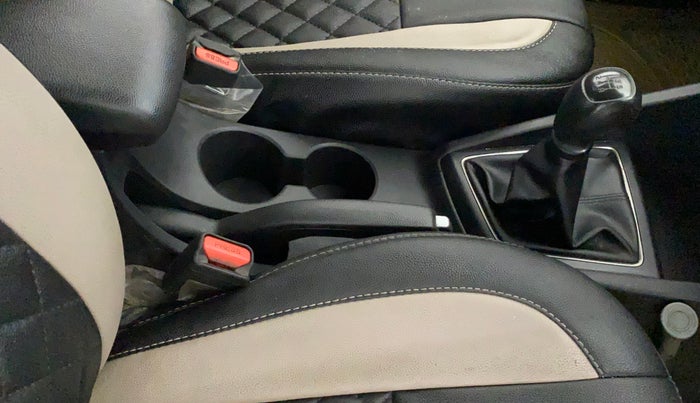 2017 Hyundai Elite i20 SPORTZ 1.2, Petrol, Manual, 44,280 km, Gear Lever