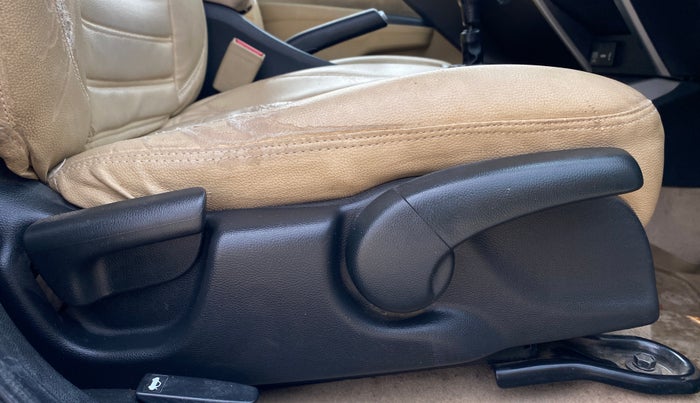 2019 Honda City 1.5L I-DTEC VX, Diesel, Manual, 53,268 km, Driver Side Adjustment Panel