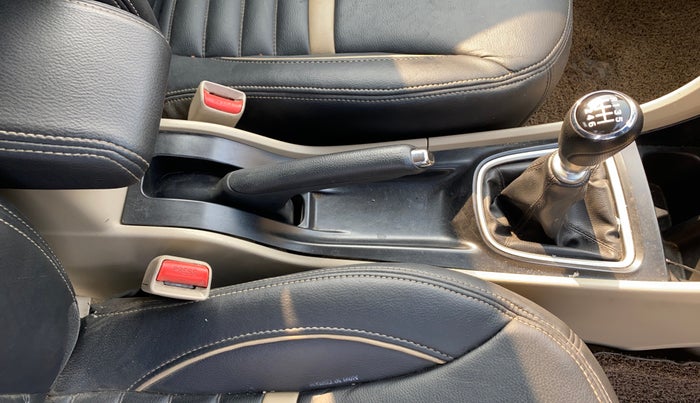 2019 Maruti Ciaz DELTA DIESEL 1.5, Diesel, Manual, 95,531 km, Gear Lever