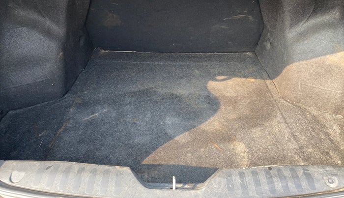 2019 Maruti Ciaz DELTA DIESEL 1.5, Diesel, Manual, 95,531 km, Boot Inside