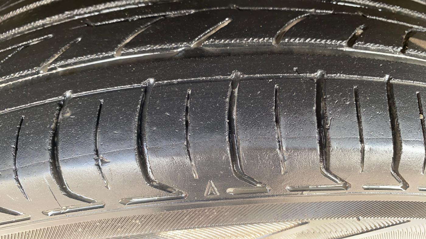 2019 Maruti Ciaz DELTA DIESEL 1.5, Diesel, Manual, 95,531 km, Left Front Tyre Tread