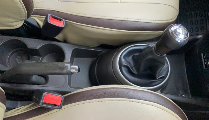 2012 Hyundai i20 SPORTZ 1.2, Petrol, Manual, 94,177 km, Gear Lever