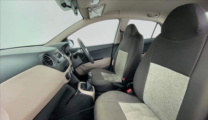 2015 Hyundai Xcent S 1.2, Petrol, Manual, 41,536 km, Right Side Front Door Cabin