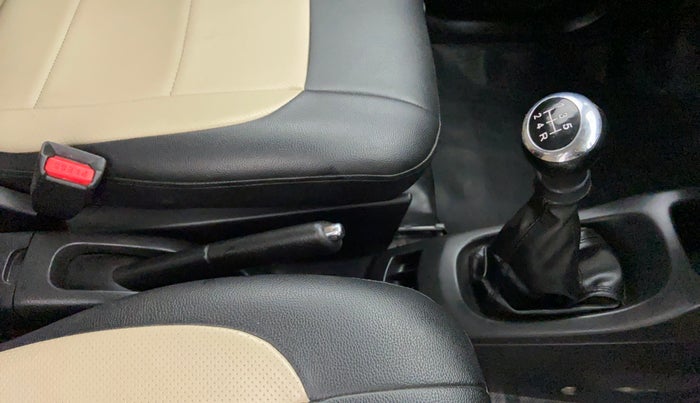 2017 Maruti Wagon R 1.0 VXI, Petrol, Manual, 11,482 km, Gear Lever