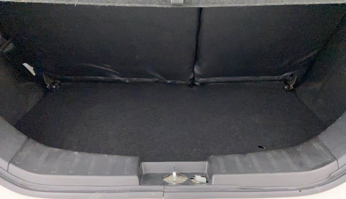 2017 Maruti Wagon R 1.0 VXI, Petrol, Manual, 11,482 km, Boot Inside