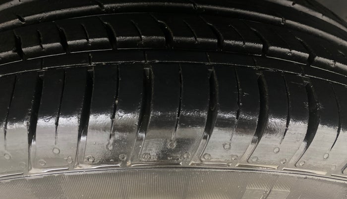 2022 MG HECTOR SHINE 1.5 PETROL TURBO CVT, Petrol, Automatic, 18,129 km, Left Rear Tyre Tread