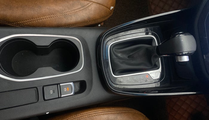 2022 MG HECTOR SHINE 1.5 PETROL TURBO CVT, Petrol, Automatic, 18,129 km, Gear Lever