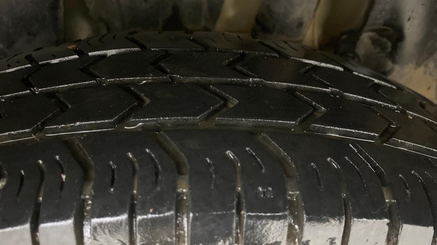 2019 Maruti Swift VXI, Petrol, Manual, 39,124 km, Left Rear Tyre Tread