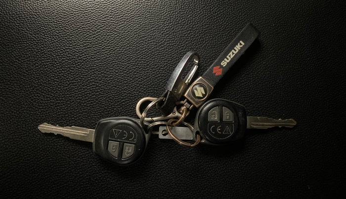 2019 Maruti Swift VXI, Petrol, Manual, 39,184 km, Key Close Up