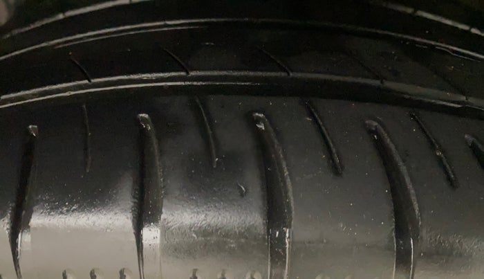 2020 KIA SELTOS GTX PLUS AT 1.5 DIESEL, Diesel, Automatic, 1,01,607 km, Left Rear Tyre Tread