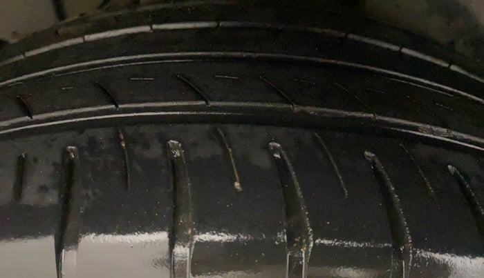 2020 KIA SELTOS GTX PLUS AT 1.5 DIESEL, Diesel, Automatic, 1,01,607 km, Right Rear Tyre Tread