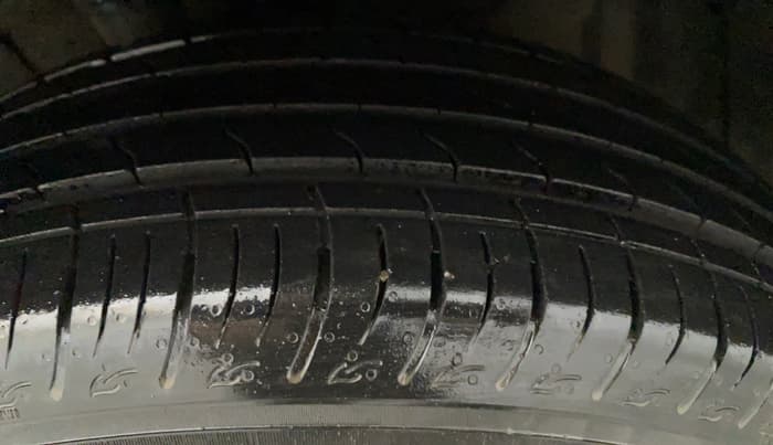 2022 Maruti BREZZA VXI SMART HYBRID, Petrol, Manual, 1,942 km, Left Front Tyre Tread