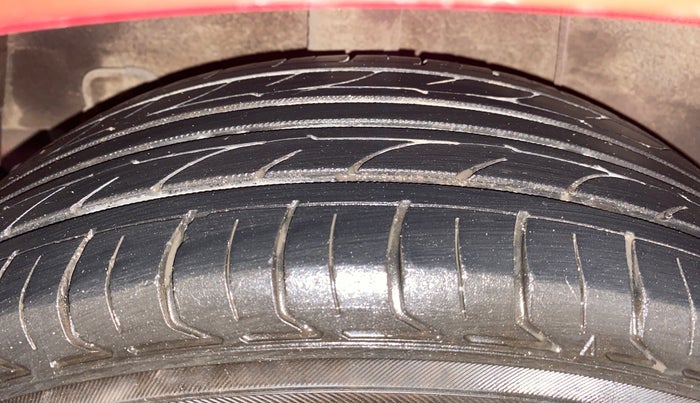 2019 Hyundai Grand i10 SPORTZ 1.2 KAPPA VTVT, Petrol, Manual, 1,05,601 km, Right Rear Tyre Tread