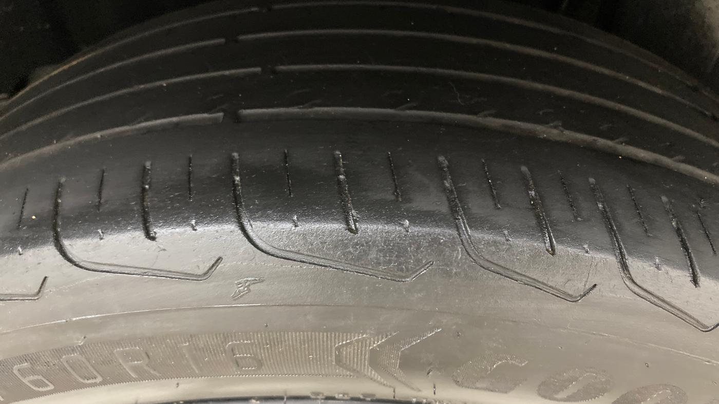 2023 Maruti FRONX ZETA 1.0L TURBO 6 AT, Petrol, Automatic, 48,100 km, Left Rear Tyre Tread