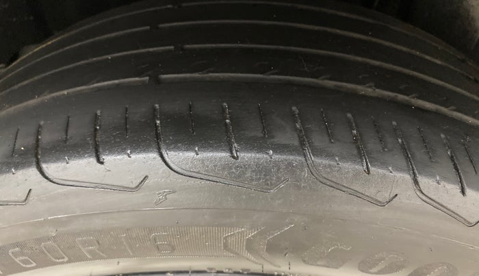 2023 Maruti FRONX ZETA 1.0L TURBO 6 AT, Petrol, Automatic, 48,100 km, Left Rear Tyre Tread