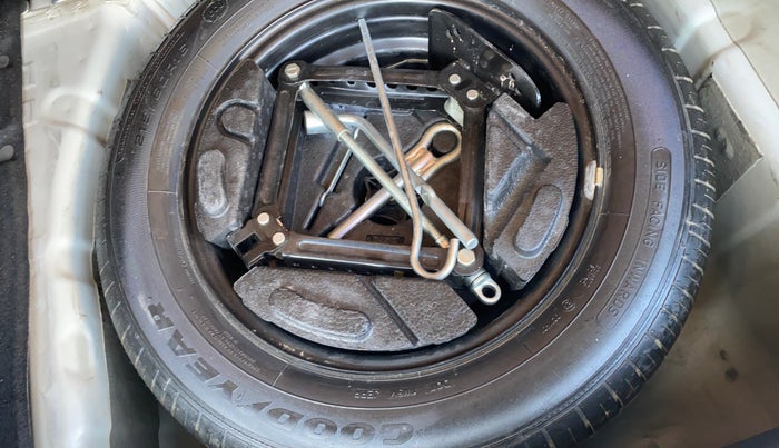 2019 Tata NEXON XZ PLUS PETROL DUAL TONE, Petrol, Manual, 1,15,251 km, Spare Tyre