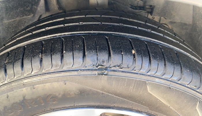 2019 Tata NEXON XZ PLUS PETROL DUAL TONE, Petrol, Manual, 1,15,251 km, Right Front Tyre Tread