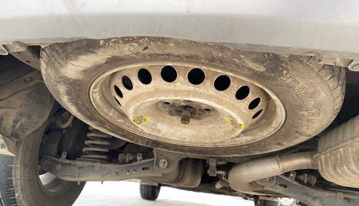 2022 Mahindra XUV700 AX 5 P MT 5 STR, Petrol, Manual, 69,318 km, Spare Tyre