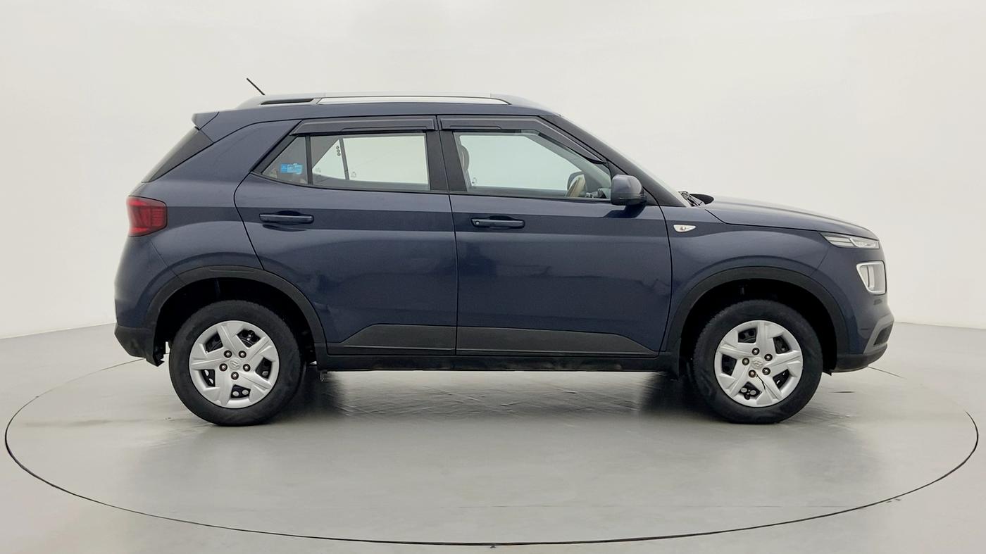 2021 Hyundai VENUE S MT 1.2 KAPPA, Petrol, Manual, 13,410 km, Right Side View