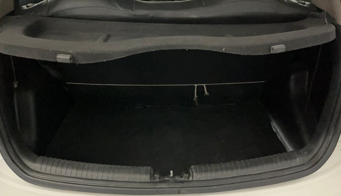 2015 Hyundai Grand i10 MAGNA 1.2 KAPPA VTVT, Petrol, Manual, 45,912 km, Boot Inside