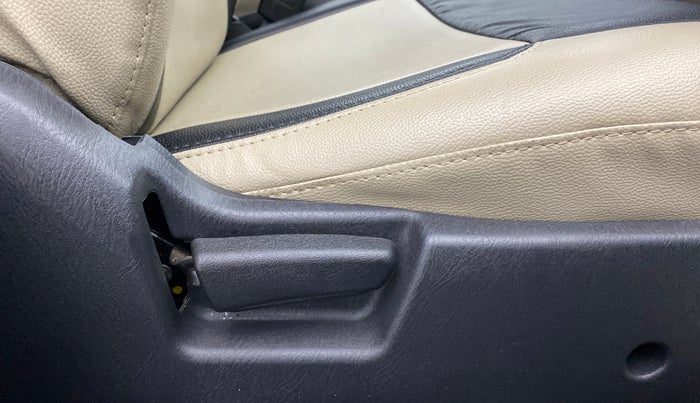 2020 Maruti Alto LXI, Petrol, Manual, 35,515 km, Driver Side Adjustment Panel